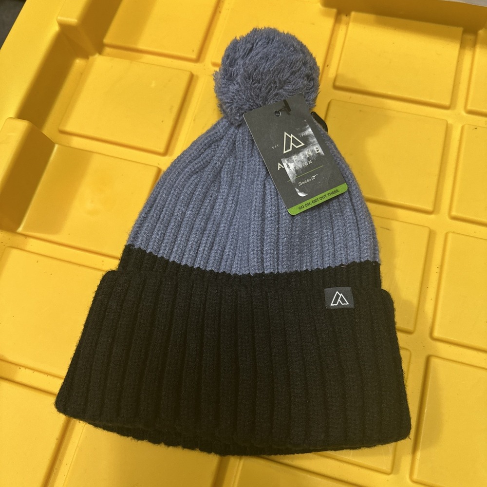 ALPINE Men's Beanie Hat with Pom Color block Black Gray NWT One size - Picture 2 of 3